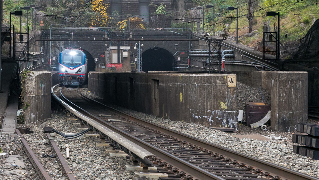 Hudson + East River Tunnel Press Release - Amtrak Media