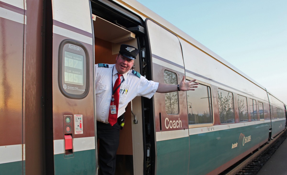 Amtrak-Cascades-Conductor - Amtrak Media