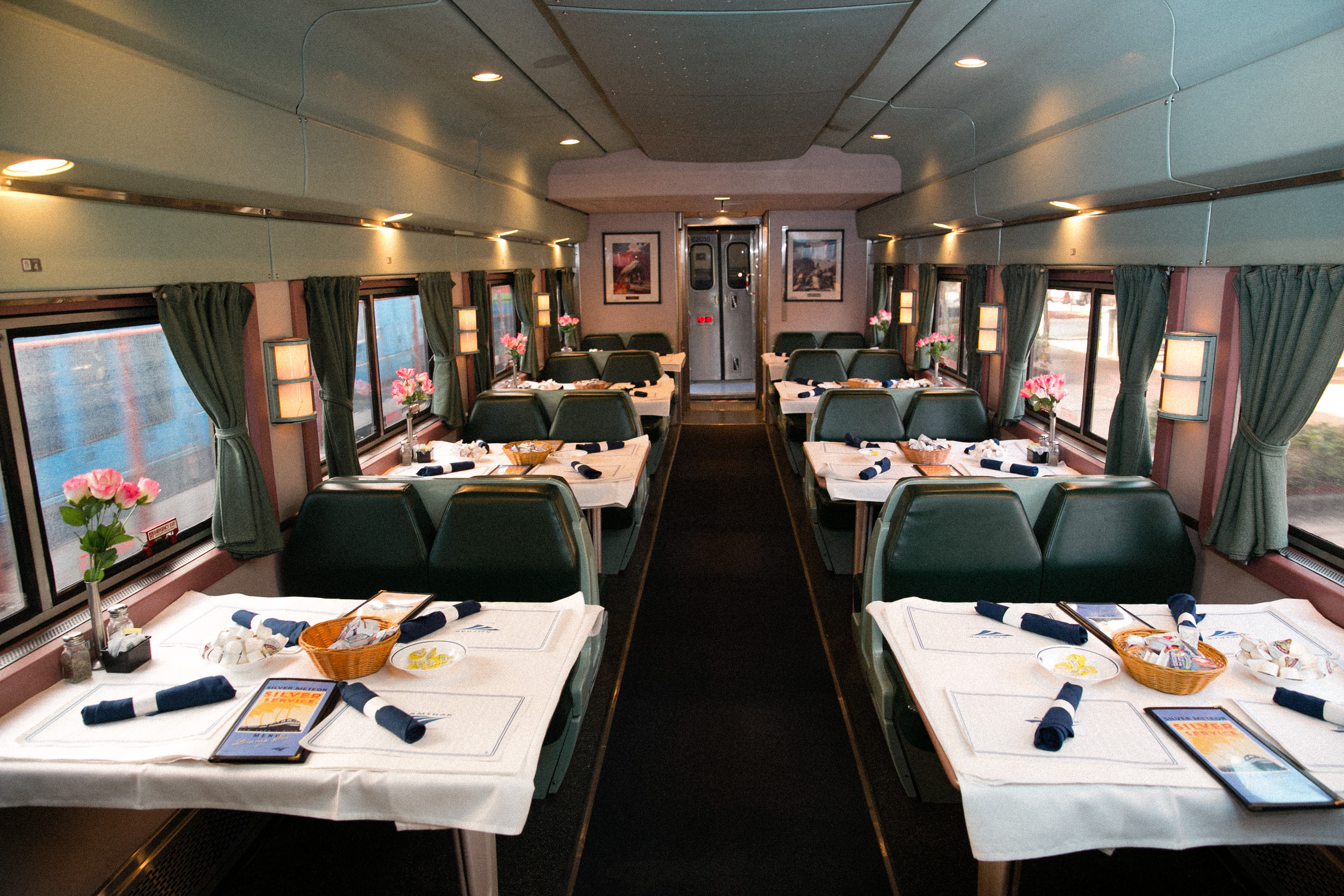 Silver Meteor Heritage dining car - Amtrak Media
