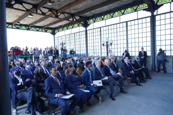 The crowd watches as Amtrak President Stephen Gardner kicks off the event.