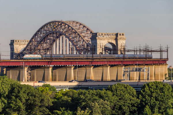 2022-06-14 Amtrak 148 AMTK 662, Hell Gate Bridge, New York, NY - Marc Glucskman/RIver Rail Photo