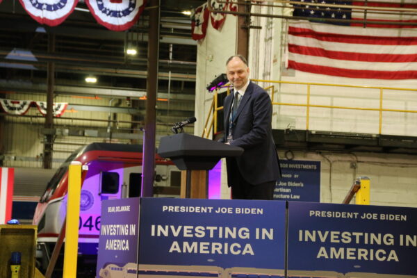 Amtrak CEO Stephen Gardner speaks to the crowd.