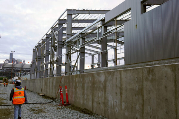 Amtrak “Tops Out” Steel Structure for New Train Maintenance Facility in Seattle