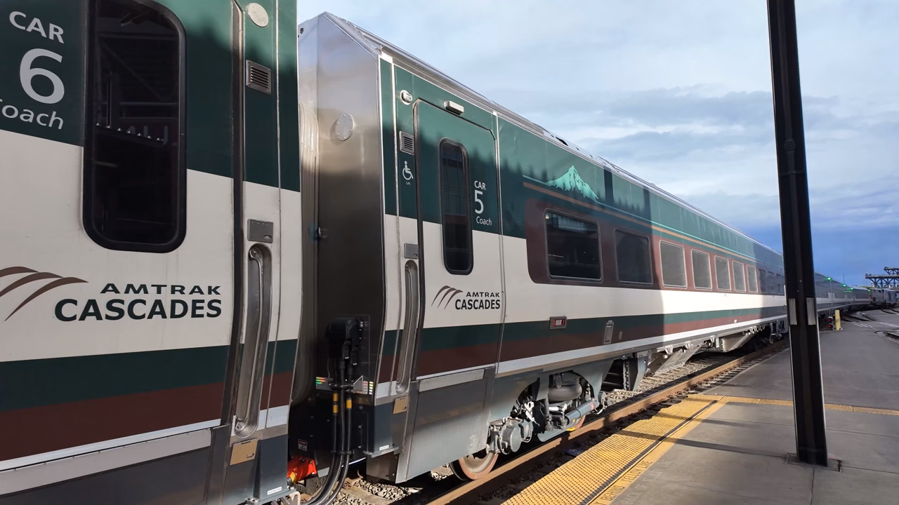 Seattle Station First Arrival | Platform Side View