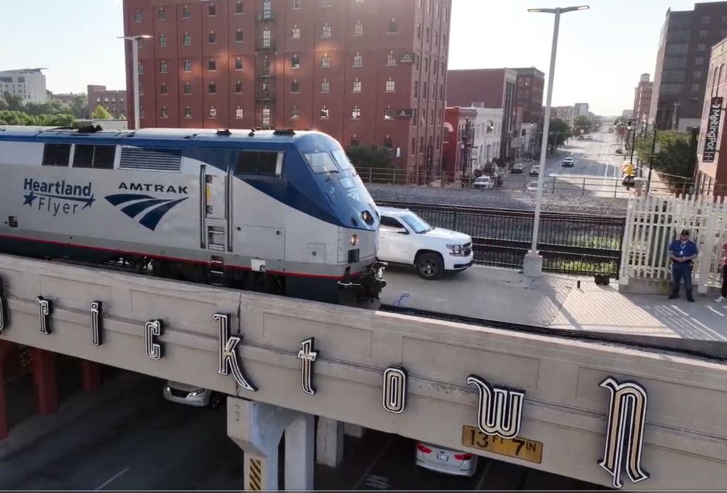 Heartland Flyer train leaving Oklahoma City